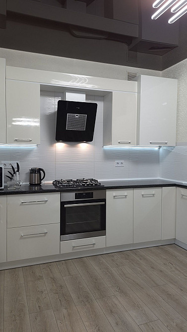 Трьохкімнатна квартира з терасою на Стуса біля парків Львів - зображення 3