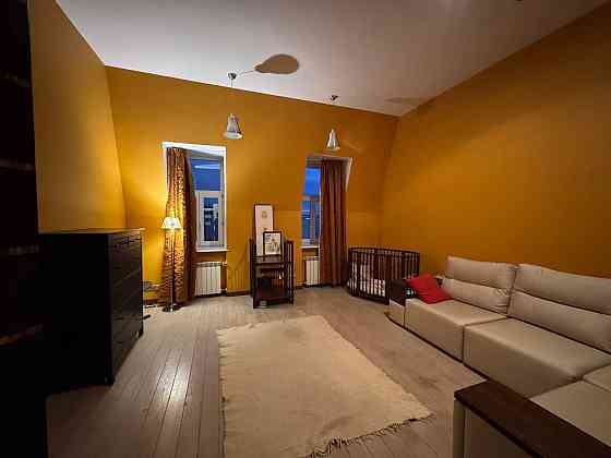 4-х кімнатна комфортна квартира 200 м2. Вул. Хорива, 4 Киев