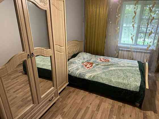 Здається 2 кімнатна кв ВІД ВЛАСНИКА комунальні послуги входять в цю су Uzhhorod