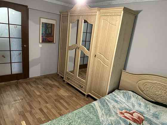 Здається 2 кімнатна кв ВІД ВЛАСНИКА комунальні послуги входять в цю су Uzhhorod