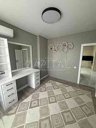 Оренда 3-к Комфорт Таун Регенераторна, 4 Киев