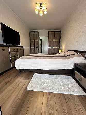 Продам гарну дворівневу квартиру в центрі з усіма меблями і технікою Rivne