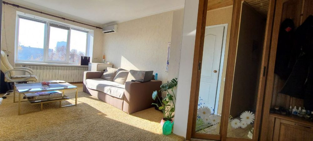 Продам або здам 2 кім кв в центрі дуже тепла! Меблі заходь та живи Smila - photo 1