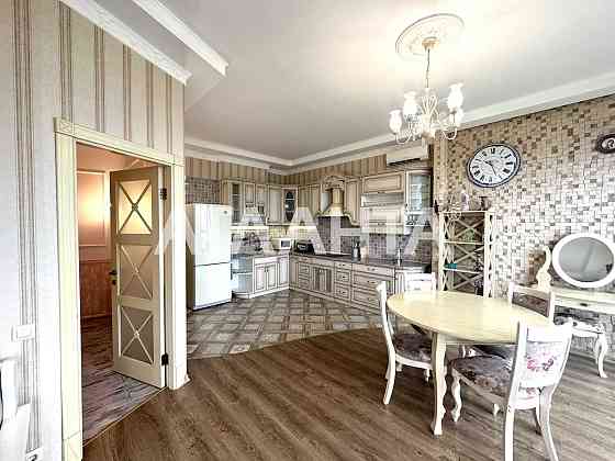 Квартира з розкішним видом на море у “Восьмій Перлині” Одесса