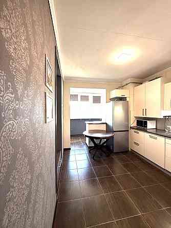 Продаж дворівневої квартири у центрі Винник вул. Сухомлинського, 14 Vynnyky