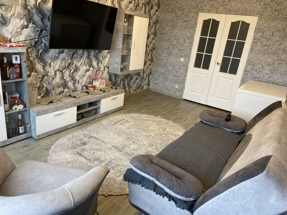 Продаж просторої та світлої 4-кімнатної  квартири Kryvyi Rih - photo 1