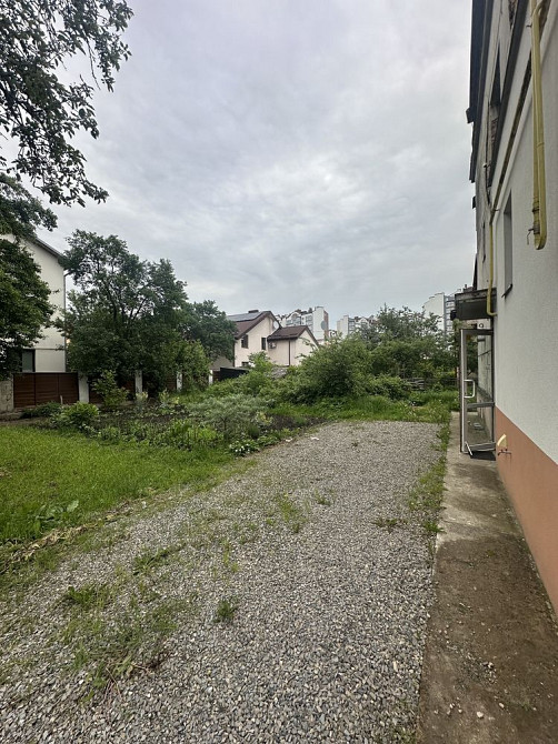 2к квартира в центрі + ділянка Івано-Франківськ - зображення 1