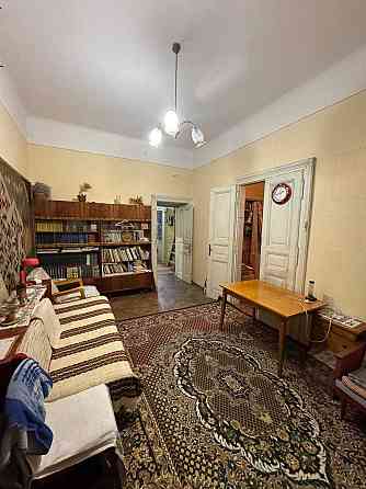 Продаж 3-кімнатної квартири по вул. Вітовського ЦЕНТР МІСТА ТОРГ Львов