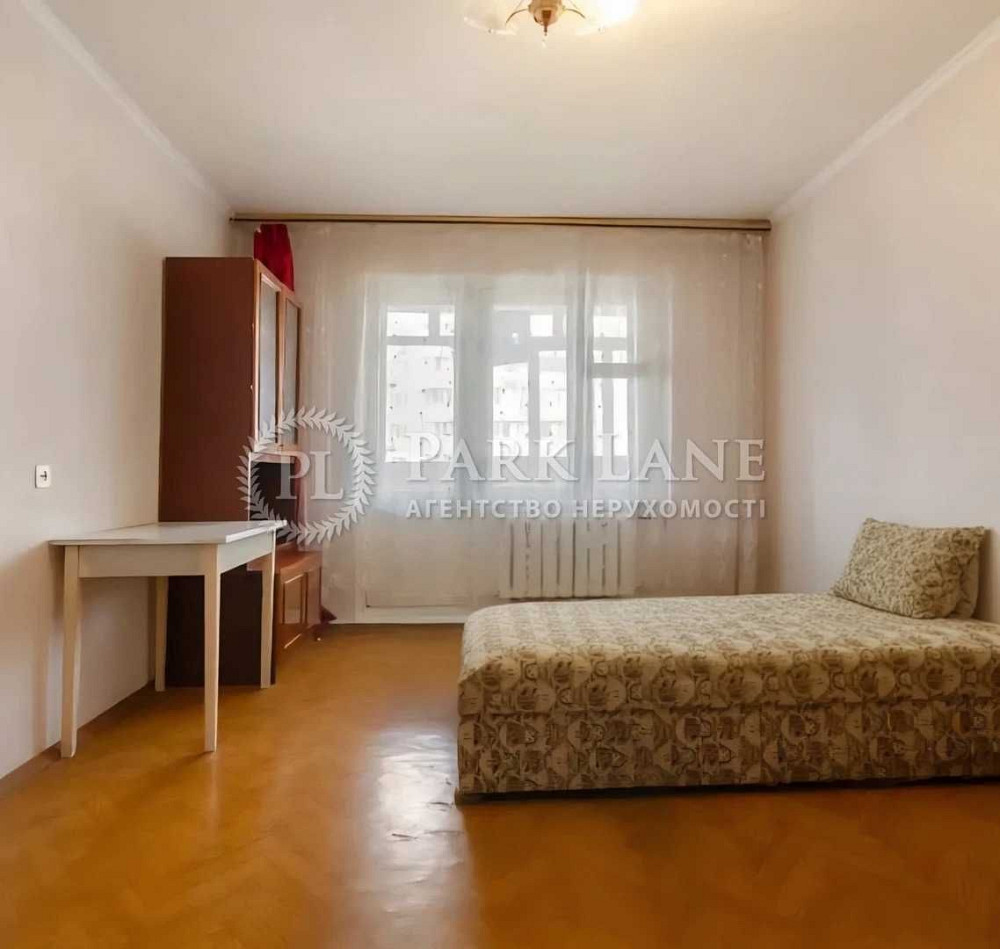 Продам 4кімнатну  квартиру  Гришка Михайла, 8а Позняки Осокорки Киев - изображение 1