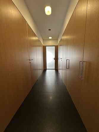 Продам 3 комнатную в нагорном районе Днепр