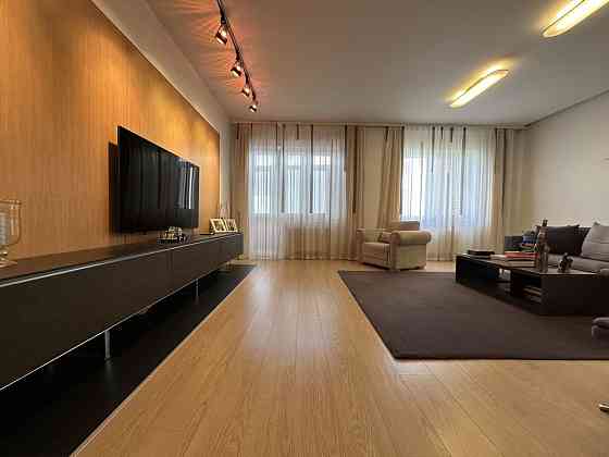 Продам 3 комнатную в нагорном районе Днепр