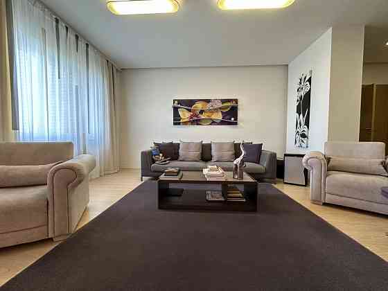 Продам 3 комнатную в нагорном районе Днепр