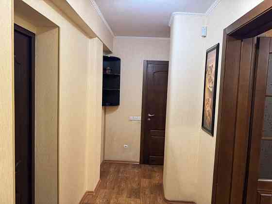 Продам 1к Лісовий пр. 12  рядом з м. Чернігівська Киев