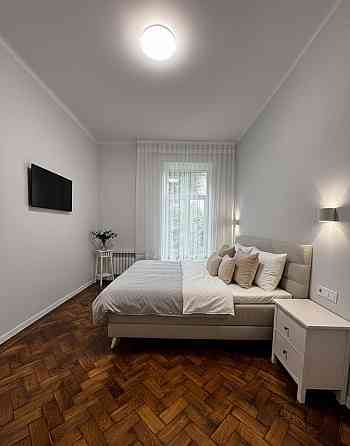 Продаж 2 кім квартири Вул Кобилянськоі 180000 торг Львов