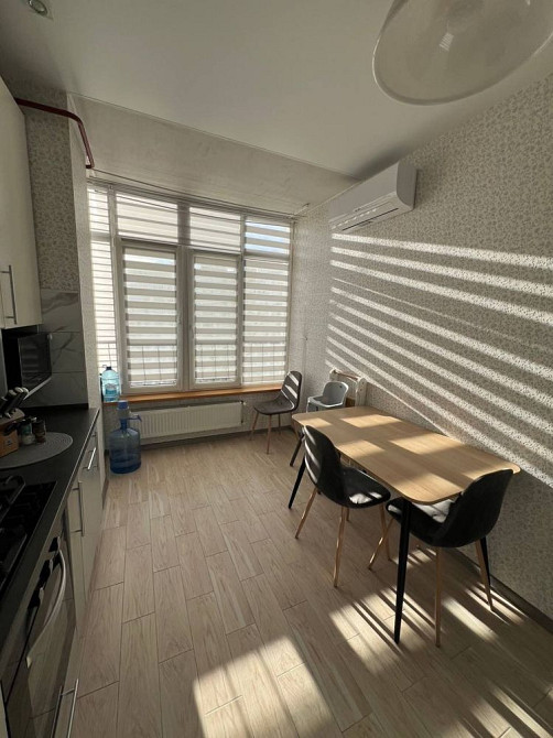 3кКвартира з ремонтом та меблями ЖК Празький квартал Петропавловская Борщаговка - изображение 3