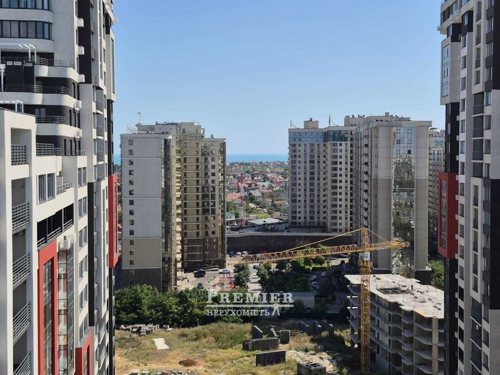3к квартира 103м² з панорамним видом та 4 лоджіями у Київському районі Одесса - изображение 1