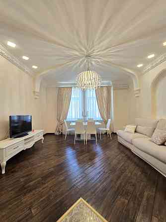 Центр Вид на Хрещатик  Ремонт 3кім=120м² / Липки Лютеранська Прорізна Киев