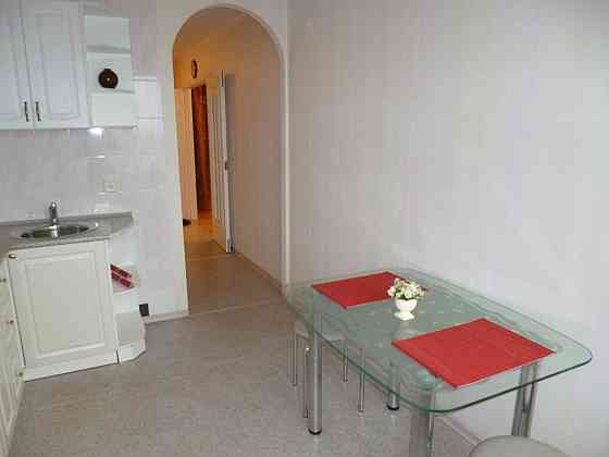 Продам 2 комнатную квартиру проспект  Науки ремонт Днепр