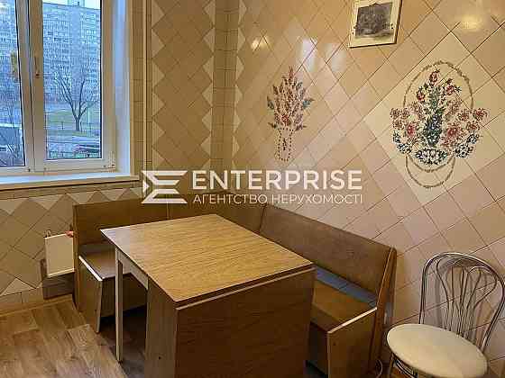 Продаж 3-к квартири вул. Александра Кошиця метро Харківська Киев