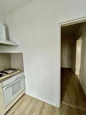 Продам срочно 2к на пр Науки Днепр