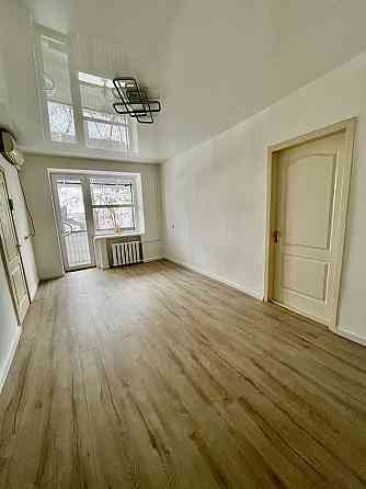 Продам срочно 2к на пр Науки Днепр