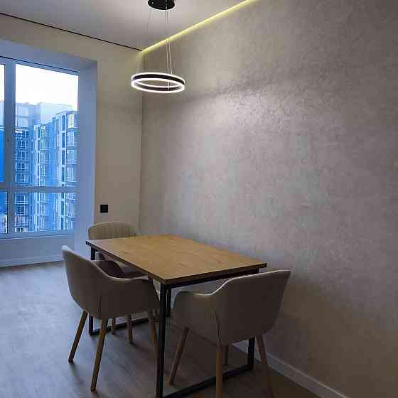 Продам укомплектовану 1-кімнатну квартиру в центрі! Івано-Франківськ