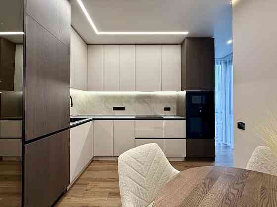 Стильна півторачка з ремонтом в ЖК Manhattan, поруч міського озера! Ивано-Франковск