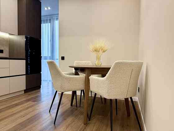 Стильна півторачка з ремонтом в ЖК Manhattan, поруч міського озера! Ивано-Франковск