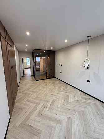 Велика євро 2 квартира з дизайнерським ремонтом ГАЗ! Центр міста Ирпень