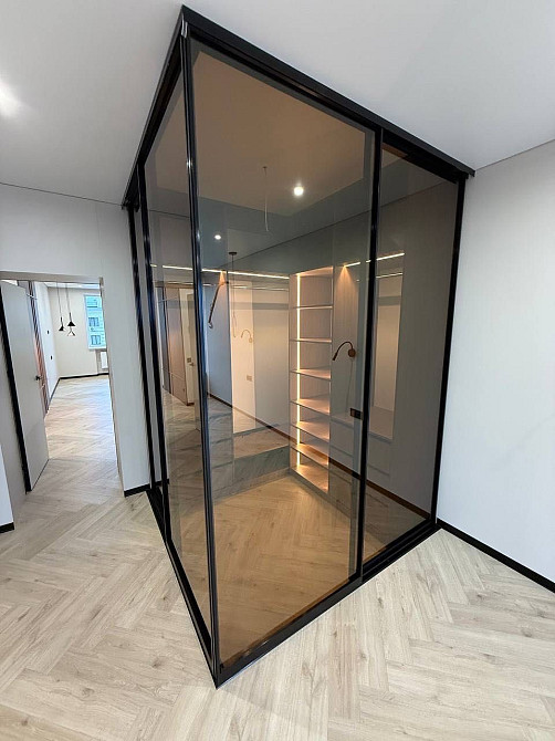 Велика євро 2 квартира з дизайнерським ремонтом ГАЗ! Центр міста Ирпень - изображение 2