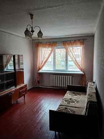 Центр Сквири, вул.М.Рильського, 2-кімнатна з косметичним ремонтом Сквира