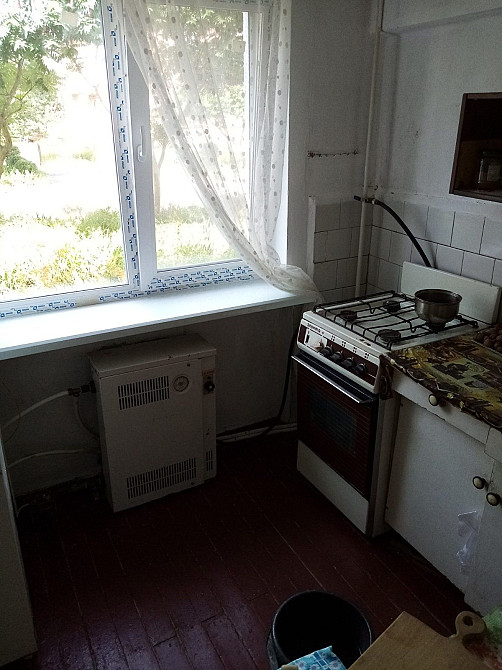 Центр Сквири, вул.М.Рильського, 2-кімнатна з косметичним ремонтом Сквира - изображение 2