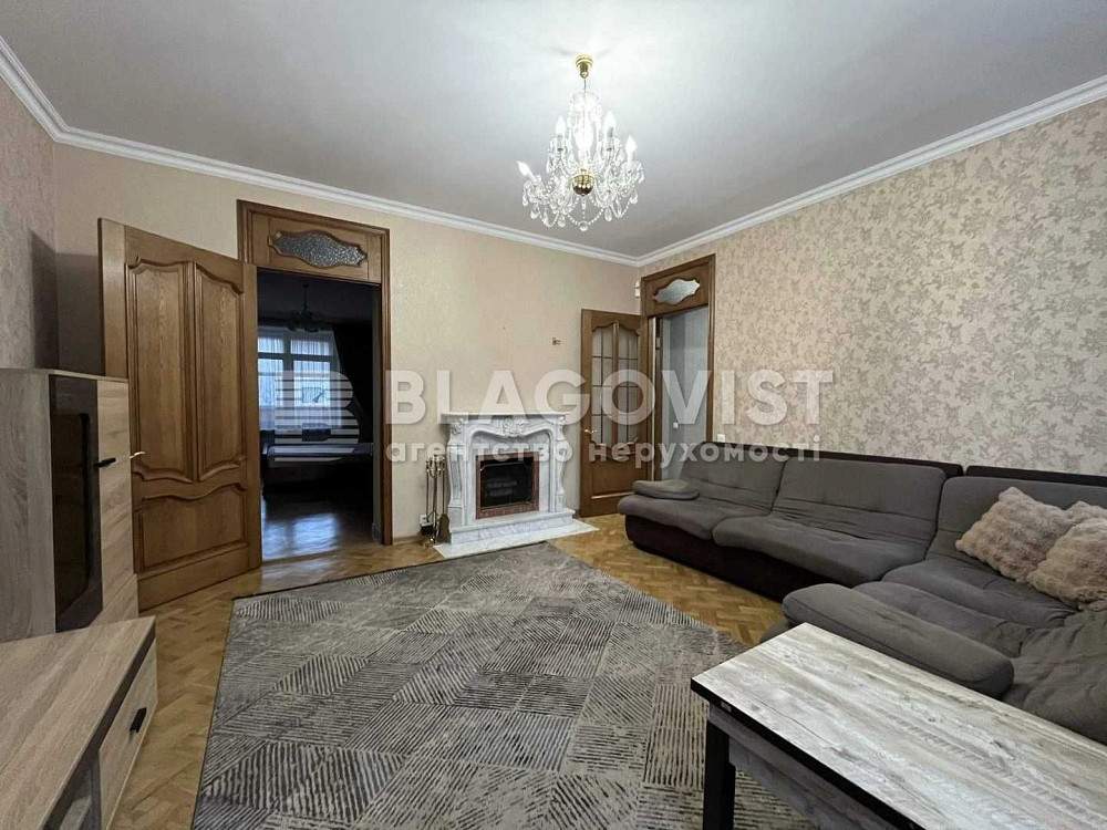 Продаж, шикарна сталінка 3-к квартира, 86м2,  район політех Киев - изображение 1