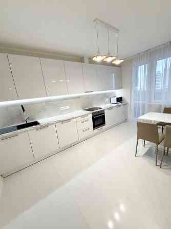 Сдам 1 к квартиру м.Чернігівська 2 хв пішки Київ