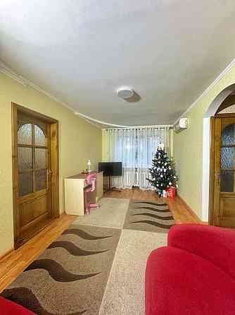 Продам квартиру 2к. + ГАРАЖ р-н Пруды Кривой Рог