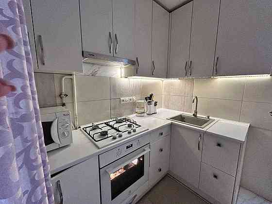 Двухкомнатная квартирас ремонтом  Черемушки , парк Горького. Одесса