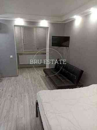 Продаж 1-к квартири Київ Оболон Мінська Малиновського з ремонтом є Газ Киев