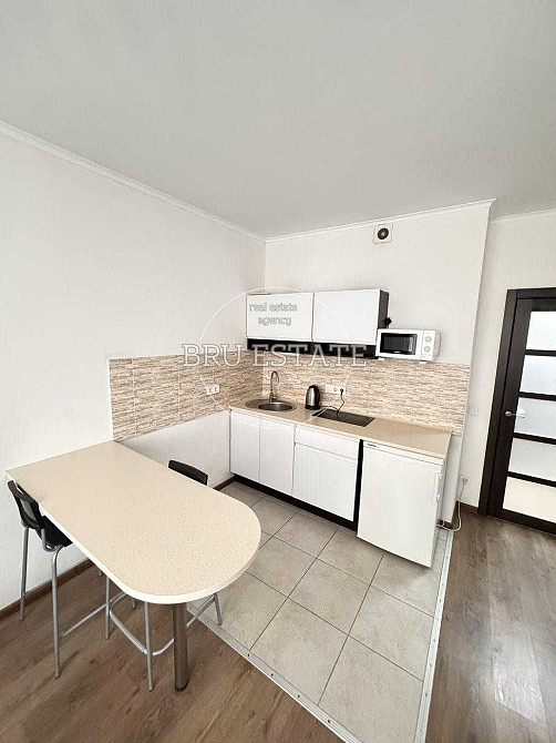 Смарт 25 м² з ремонтом, технікою, ЖК «Яскравий», Оболонь для інвестора Киев - изображение 1