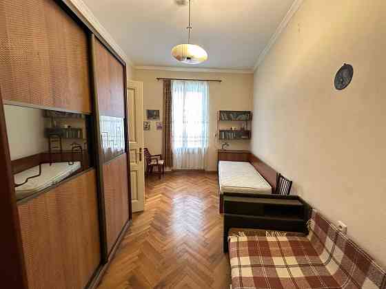 Продаж 3 км квартири вул.Шептицьких Львов
