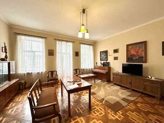 Продаж 3 км квартири вул.Шептицьких Львов