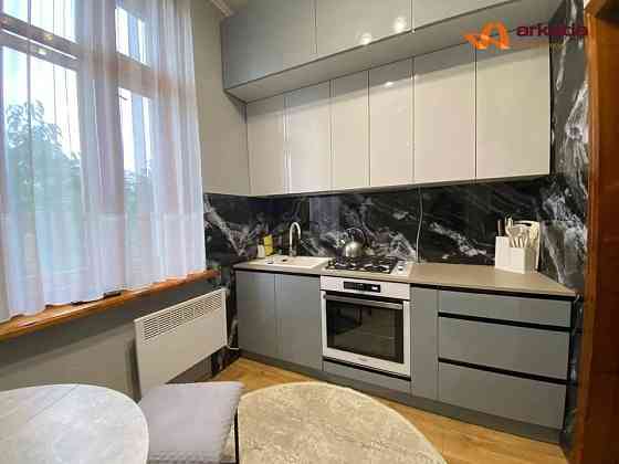 Трьохкімнатна квартира, Майзлі, поруч центр Івано-Франківськ