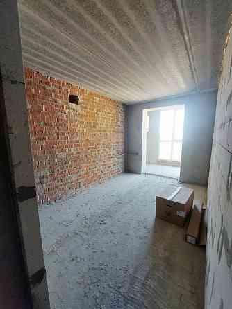 Продам одно кімнатну квартиру ЖК Щастливий у Дніпрі Днепр