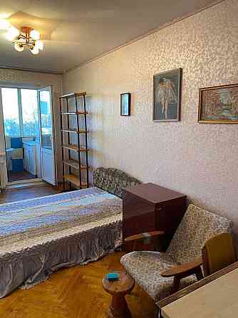 Гната Юры, 3к хорошая квартира Борщаговка метро Политех КПИ Вокзальная Киев