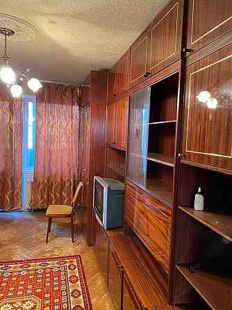 Гната Юры, 3к хорошая квартира Борщаговка метро Политех КПИ Вокзальная Киев