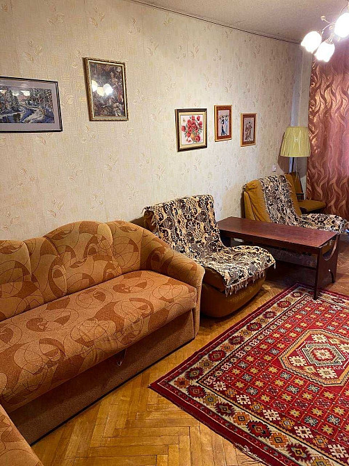 Гната Юры, 3к хорошая квартира Борщаговка метро Политех КПИ Вокзальная Киев - изображение 1