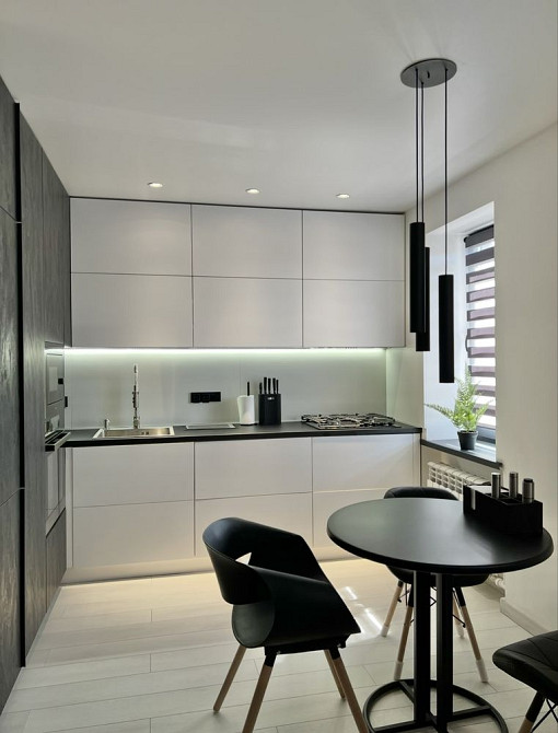 1 кімнатна квартира вул Святомиколаївська  площа Визволення Кривой Рог - изображение 1