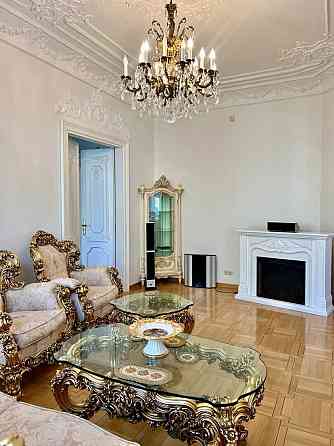 Продаж представницької квартири на вул. Парковій Львов