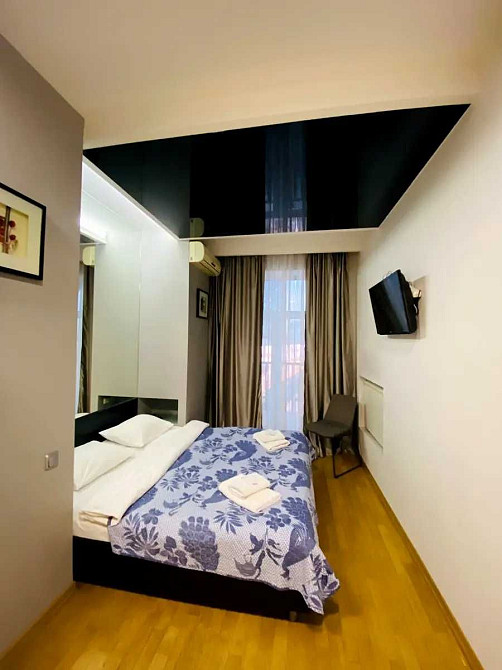 Продам видова 2к63м2 ремонт вул Басейна 17 Центр Сталінка з ліфтом Киев - изображение 7