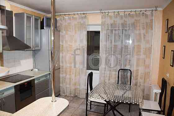 2 кімнатна квартира Троєщина Червоної калини метро Почайна ТРЦ Район Киев