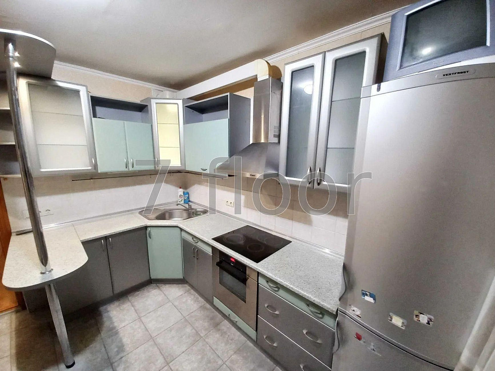 2 кімнатна квартира Троєщина Червоної калини метро Почайна ТРЦ Район Киев - изображение 1